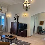 Marcora Historic Mansion Landhaus *