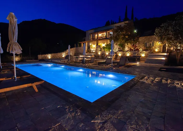 Casa rural Marcora Historic Mansion *