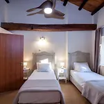 Marcora Historic Mansion * Strongylí