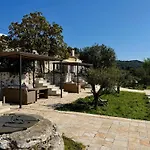 Marcora Historic Mansion Lantställe Strongylí