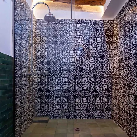 منزل ريفي Marcora's Historical Estate Strongylí