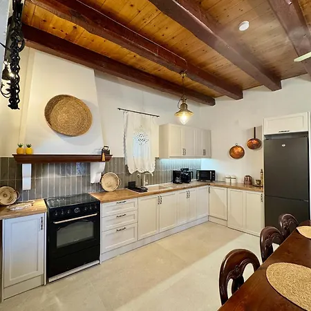 Εξοχικό σπίτι Marcora Historic Mansion