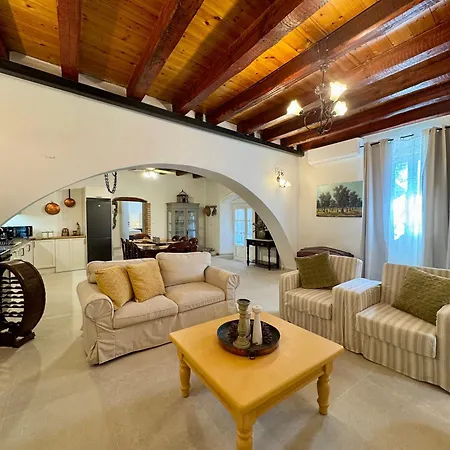 Casa rural Marcora Historic Mansion *