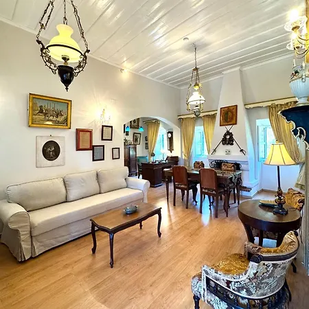 منزل ريفي Marcora's Historical Estate *