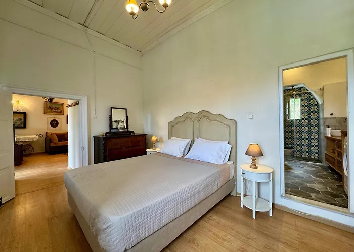 Landhuis Marcora Historic Mansion *